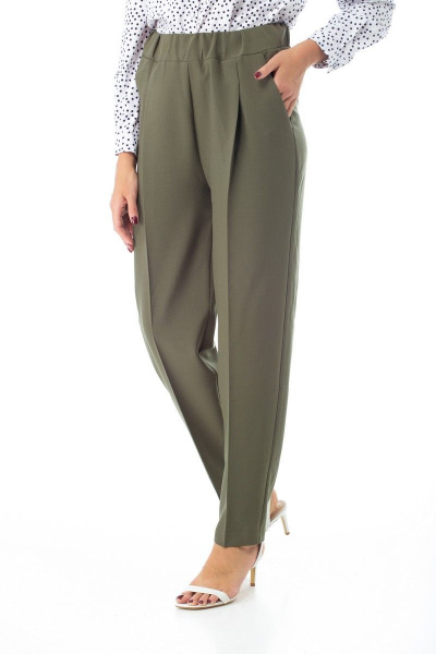 Брюки из текстиля с подкройными кокетками и потайной застежкой Anelli 895 хаки - фото 8