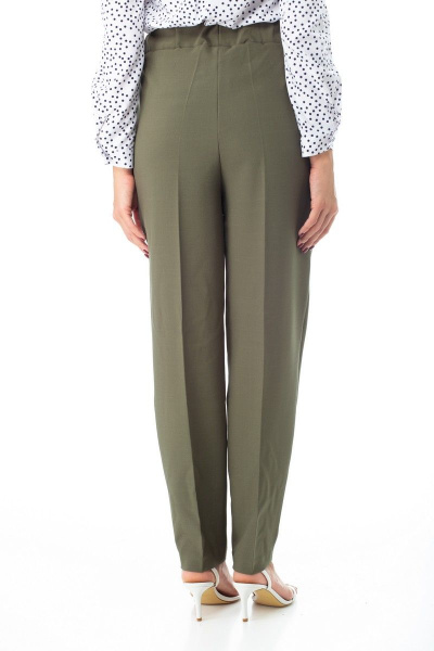 Брюки из текстиля с подкройными кокетками и потайной застежкой Anelli 895 хаки - фото 7