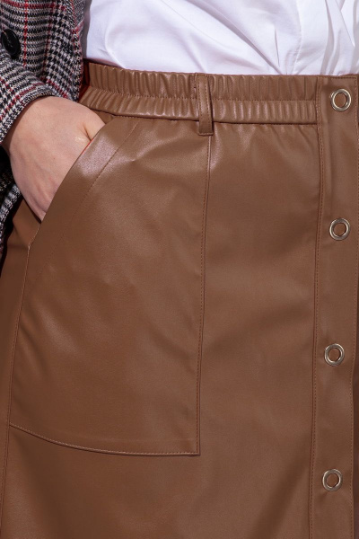 Юбка из экокожи на резинке с карманами и пуговицами Anna Majewska 1438 мокко - фото 2