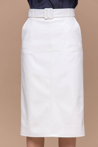 Белая юбка из экокожи длины миди для офиса Domna 71113 молочный - фото 4