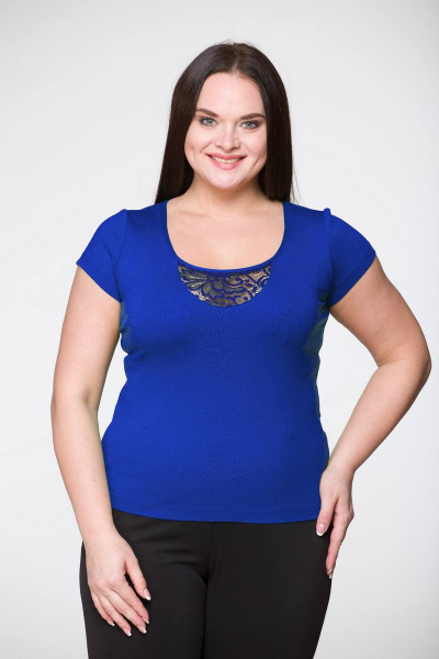 Майка летняя из вискозы с гипюром для повседневной носки LadyThreeStars 1417 василек - фото 1