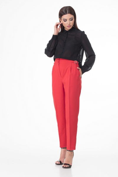 Демисезонные красные брюки зауженные с складками и карманами DNM 028 красный - фото 2