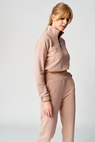 Розовый костюм из трикотажа: бомбер и брюки-бананы Almirastyle 109 пудра - фото 2