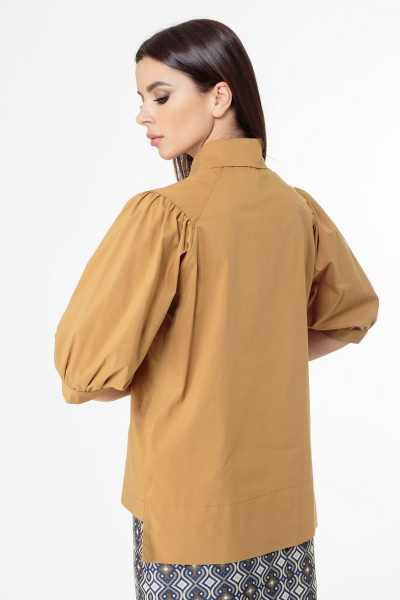 Блуза с объемными рукавами и асимметричным низом Anelli 987 горчица - фото 7