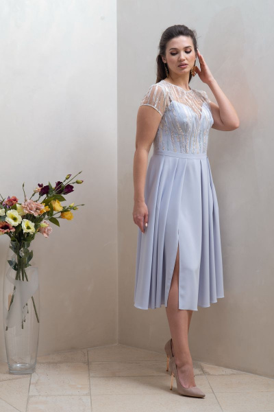 Платье приталенное мини из текстиля с вышивкой Condra 4297 серо-голубой - фото 3
