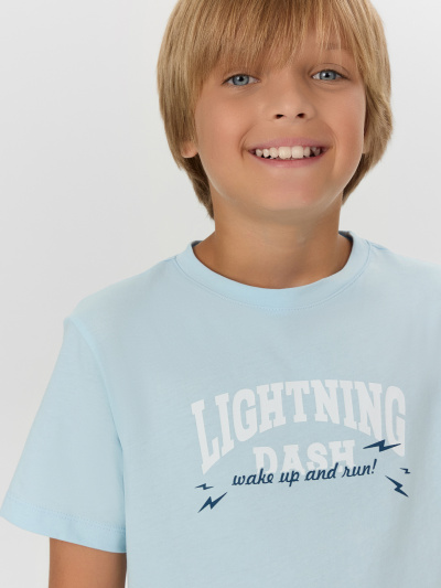 Брюки, футболка Mark Formelle 563321-1/25-35509ПП-0 голубое_небо_молнии_на_синем_3_сл_на_пол - фото 13