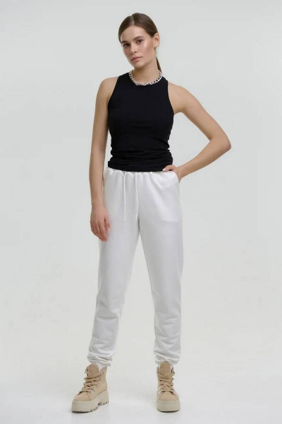 Топ из плотного хлопкового полотна с округлой горловиной Garsonnier 21001002 чёрный - фото 4