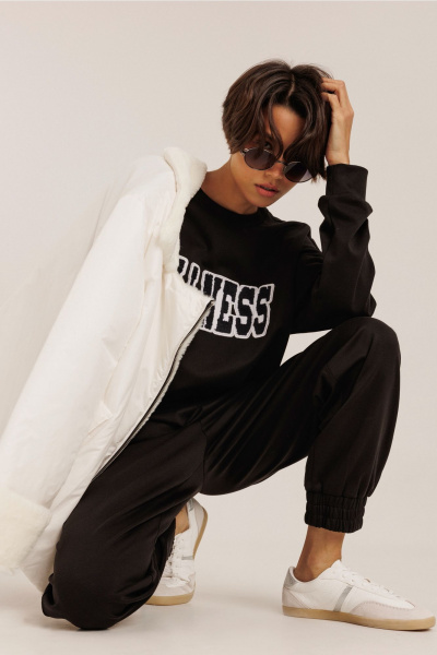 Костюм с брюками и джемпером из трикотажного полотна с вышивкой DILIA 0760-1 - фото 3