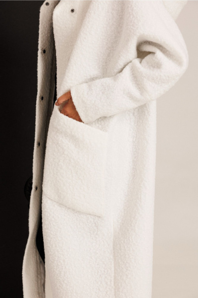 Пальто из искусственного меха с капюшоном и карманами в стиле на каждый день DILIA 0641-1 кремовый - фото 4