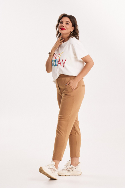 Бежевые брюки с высокой посадкой и накладными карманами Almirastyle 150-1 бежевый - фото 7