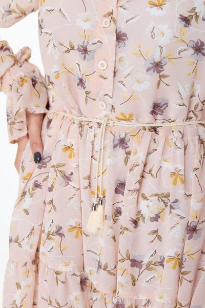 Летящее платье А-силуэта с оборками и эластичным поясом Anelli 1021 пудра_фон - фото 8