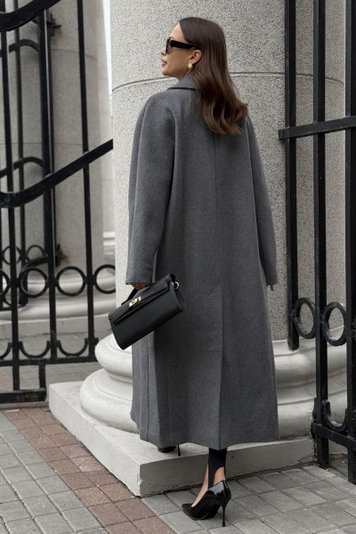 Элегантное женское пальто двубортное из пальтовой ткани DAVA 7002 серый - фото 11
