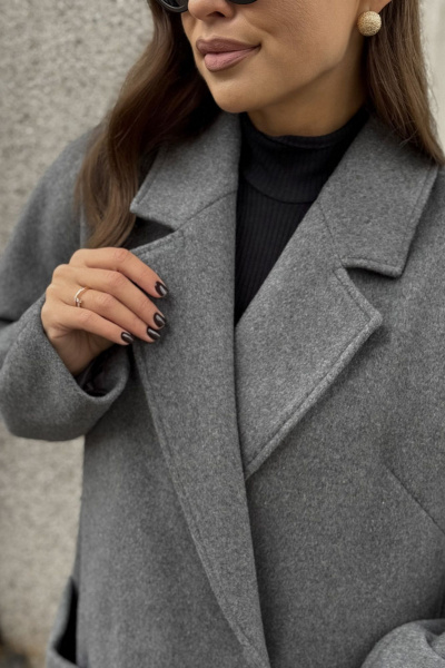 Элегантное женское пальто двубортное из пальтовой ткани DAVA 7002 серый - фото 9