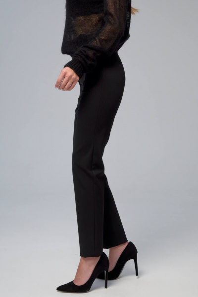 Женские брюки зауженные с контрастными кокетками на демисезон IUKONA Б612 черный - фото 2