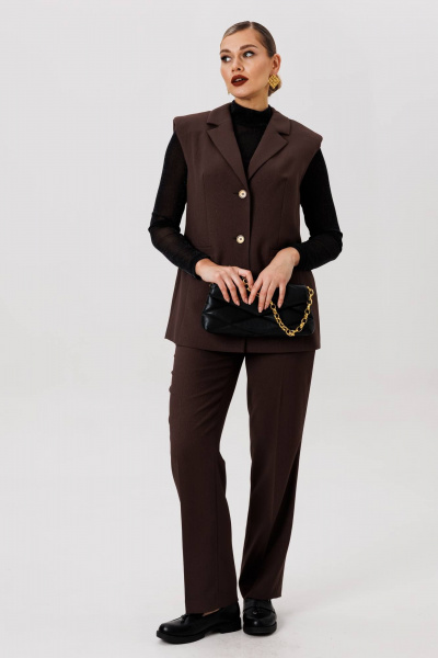 Демисезонный коричневый брючный костюм с жилетом и классическими брюками Fantazia Mod 4978 - фото 7