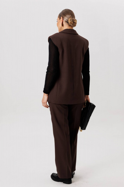 Демисезонный коричневый брючный костюм с жилетом и классическими брюками Fantazia Mod 4978 - фото 6