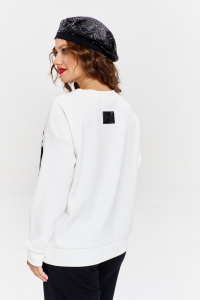 Белый свободный джемпер из трикотажа с авторским принтом AVE RARA 2207 экрю - фото 3