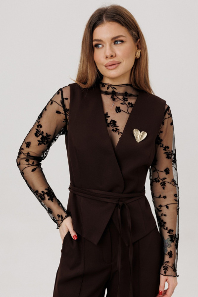 Брюки, брошь, жилет, лонгслив Ambera Style 3021 шоколад - фото 4