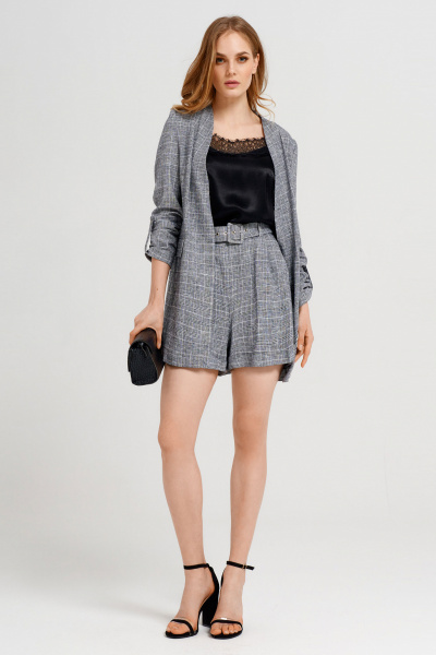 Стильные летние серые шорты из вискозы с ремнем и защипами Панда 32860z черно-белый - фото 3