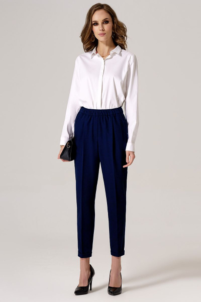 Демисезонные зауженные брюки из текстиля с манжетами Панда 24060z синий - фото 1