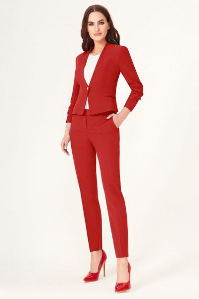 Деловой полуприлегающий красный костюм из текстиля с вытачками Панда 50420z красный - фото 1