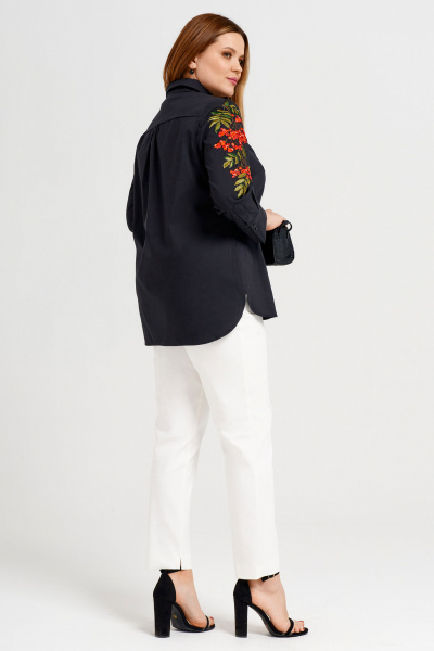 Черная хлопковая блузка с декоративной вышивкой рябина Панда 33343z черный - фото 3