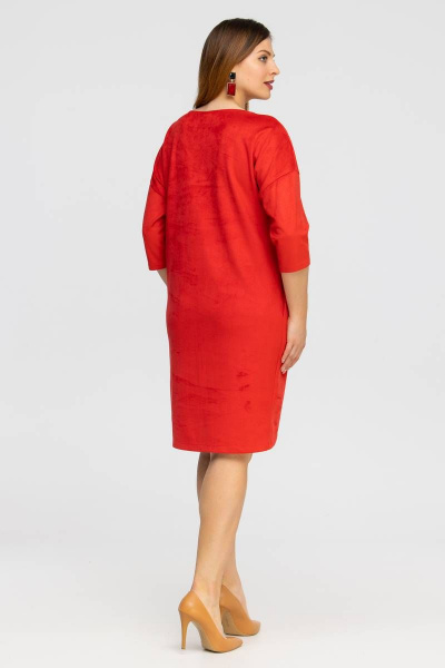 Платье из замшевого трикотажа со спущенной линией плеча Vita 2-308VT-5-0 - фото 3