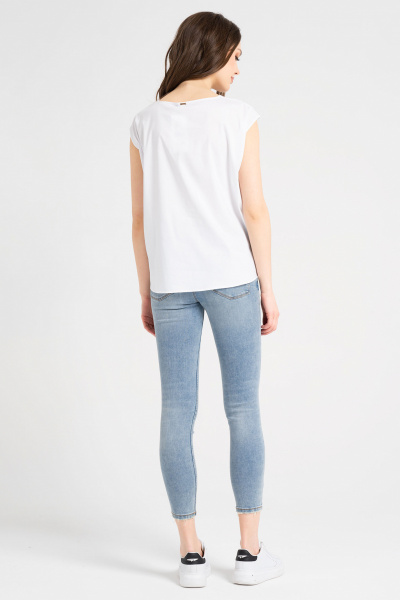 Блуза приталенная из хлопка с рельефными швами Панда 65040z белый - фото 2