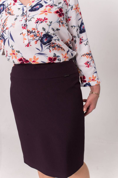 Деловая зауженная юбка-карандаш с разрезом длина 60см Faldas М-06 баклажан - фото 4