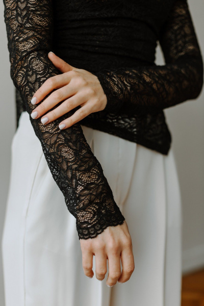 Джемпер, шарф AEQU 220002-black - фото 11