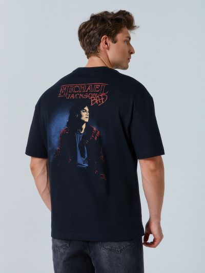 Футболка Mark Formelle 111889/25-5755П-0 черный_печать7_3_сл_на_пол_3_сл_на_спинке - фото 2