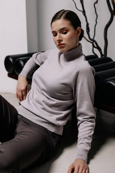 Серый трикотажный свитер с высоким воротником-ластик Полесье С3433-17 7С1582-Д43 158,164 ангора - фото 3