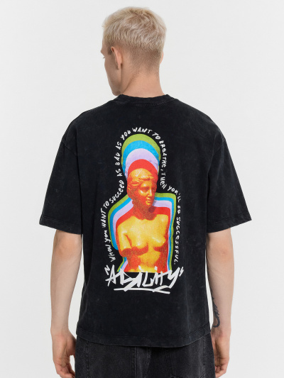 Футболка Mark Formelle 111883/25-ОБР5436П-0 ACID_WASH_черный_печать_009.2_Эйсид_1_сл_на_пол - фото 2