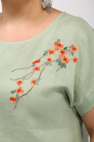 Зеленая ленющая блуза с вышивкой сакура Djerza 026 - фото 6