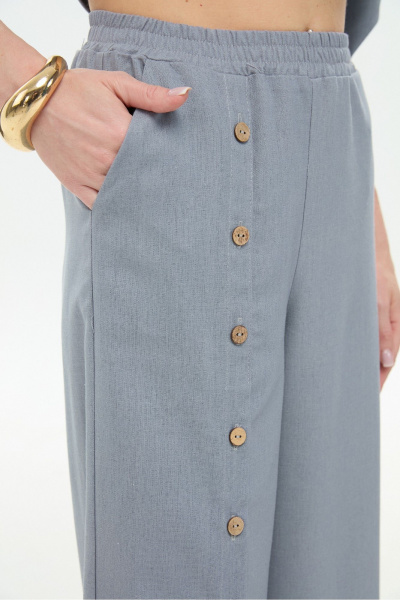 Брюки, жакет NikVa 978-3 серый_листья_мультиколор - фото 7