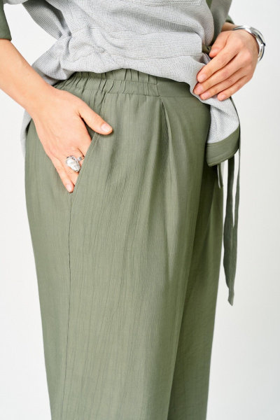 Брюки, жакет Aira Style 24254 зеленый - фото 10