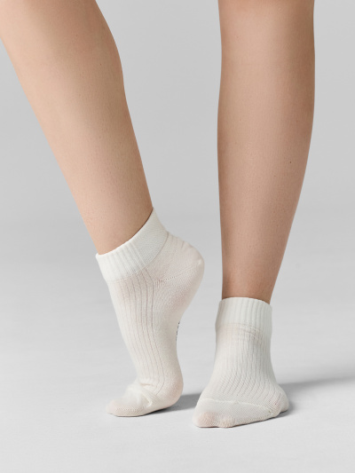 Носки Mark Formelle 366A-1516/253366A молочный_графитовый_черный_рис.1516 - фото 1