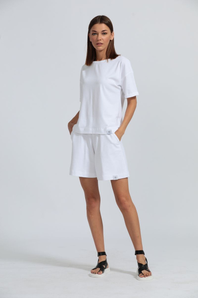 Женские оверсайз шорты с удлиненной моделью из футера Kivviwear 4027 белый - фото 3