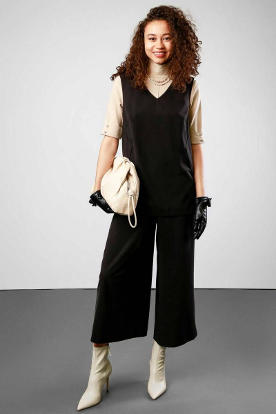 Черный жилет из текстиля с V-образным вырезом и разрезами Femme & Devur 70685 1.3F(170) - фото 2