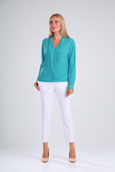 Демисезонная блузка с шальковым воротником и швом по центру SandyNa 13863 голубой - фото 2