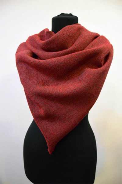 Шарф красный букле зимний из текстиля 75х180 см для повседневных образов TrendCorner 9-16-28-239 1473 - фото 2