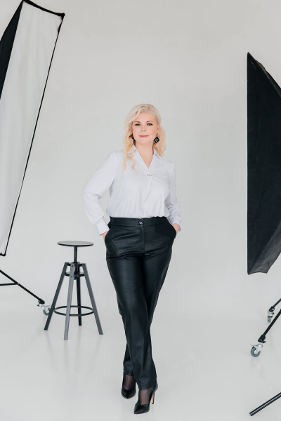 Брюки из эко кожи зауженный фасон с поясом ASV 2435 черный - фото 6