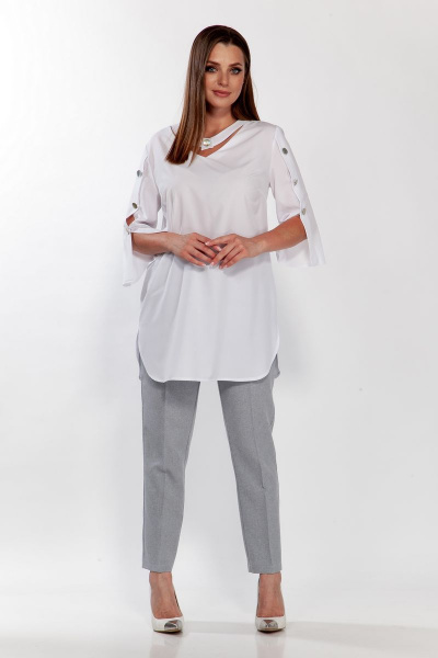 Блуза прямого силуэта с декоративной отделкой пуговицами Belinga 5125 белый - фото 1