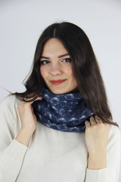 Шарф синий трикотажный из шерсти со швом Полесье С7495-17 7С1572-Д43  джинсовый - фото 1