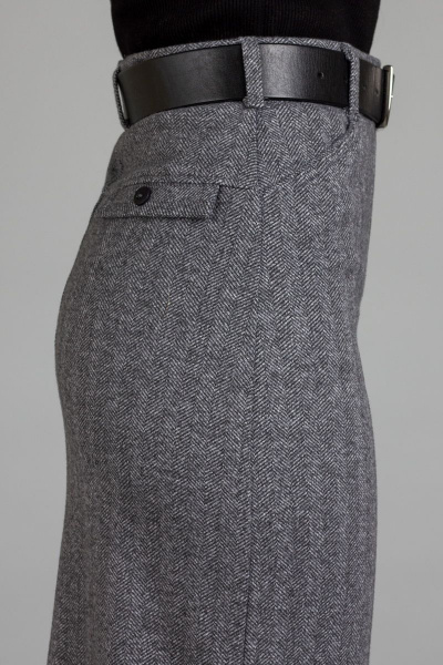 Теплая юбка-годе с рисунком «ёлочка» на ремне Mirolia 971 серый - фото 4