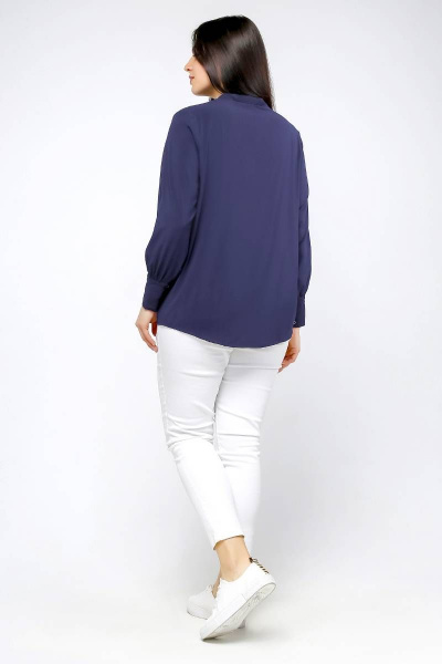 Блузка классическая с фигурной линией низа и стойкой La rouge 61281 темно-синий - фото 5