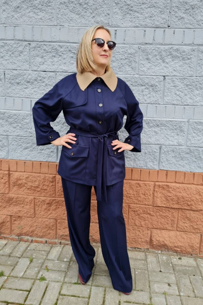 Деловой жакет и брюки синего цвета из текстиля Shymoda 281-21 - фото 2