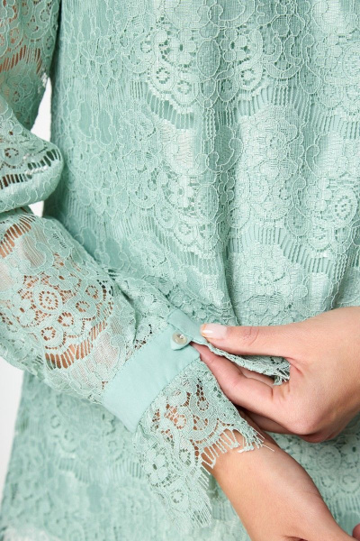 Блуза зеленая кружевная с кокетками и рукавами с манжетами Anelli 933 фисташка - фото 4