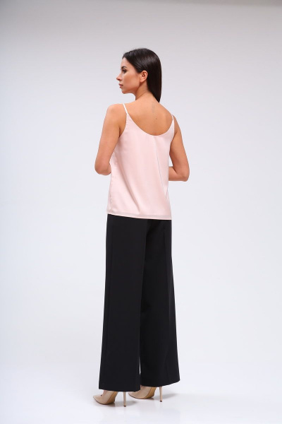 Демисезонная блузка с воланами и отделкой из вискозы и шелка Lady Line 500 розовая_пудра - фото 2