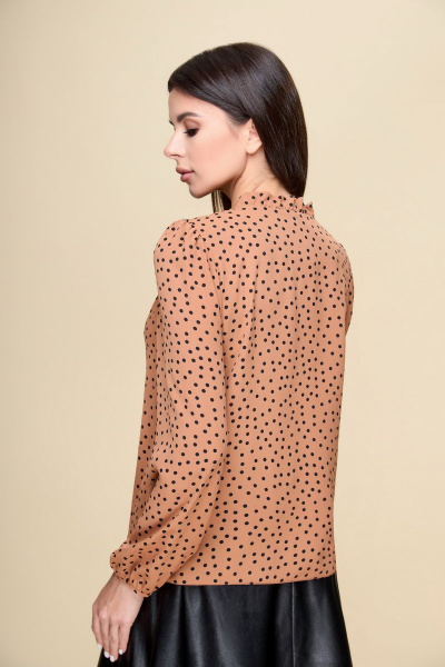 Блуза из текстиля с длинными рукавами и классическим фасоном DaLi 2583 коричневый-горохи - фото 3